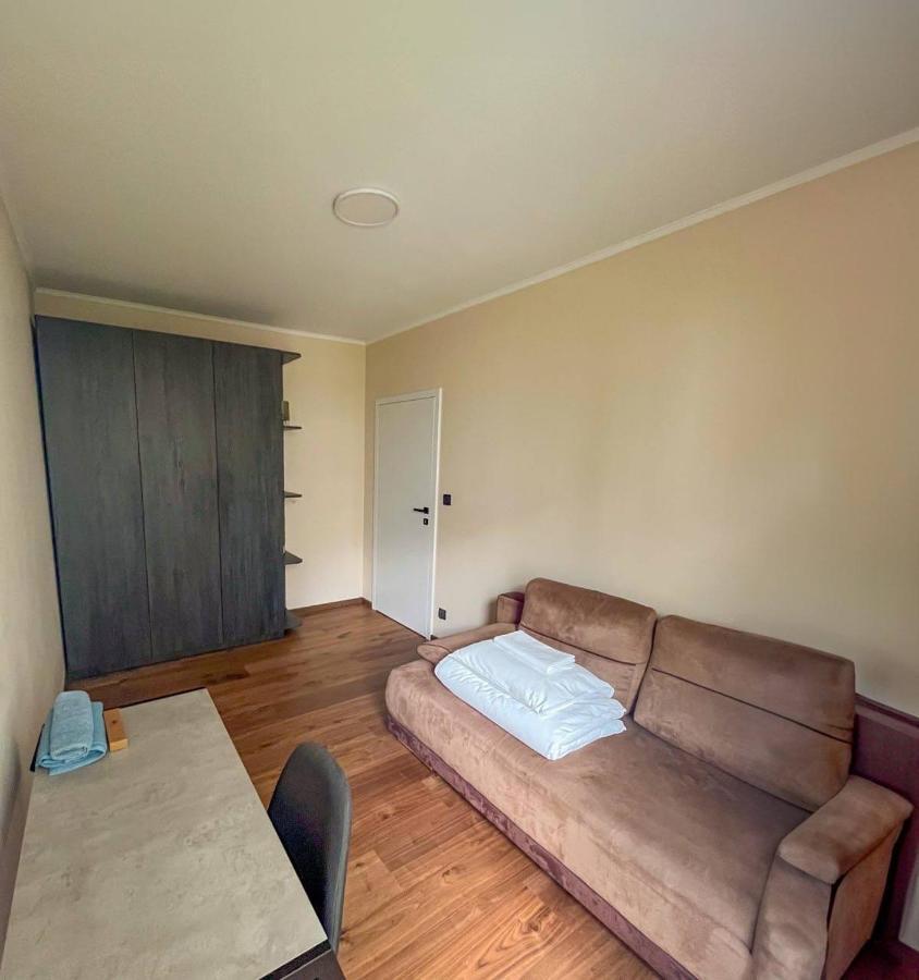 Wola Apartment Warsaw Exterior photo